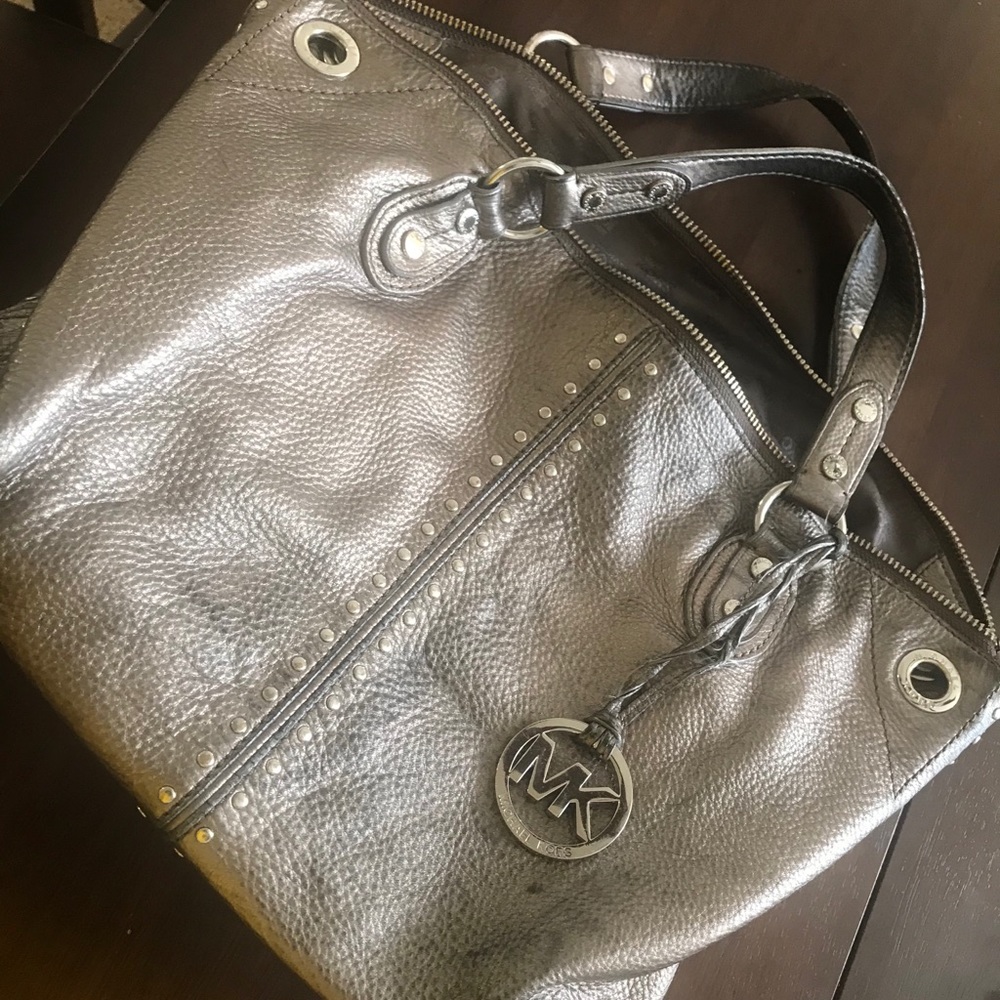 Michael Kors - Picture 2 of 9